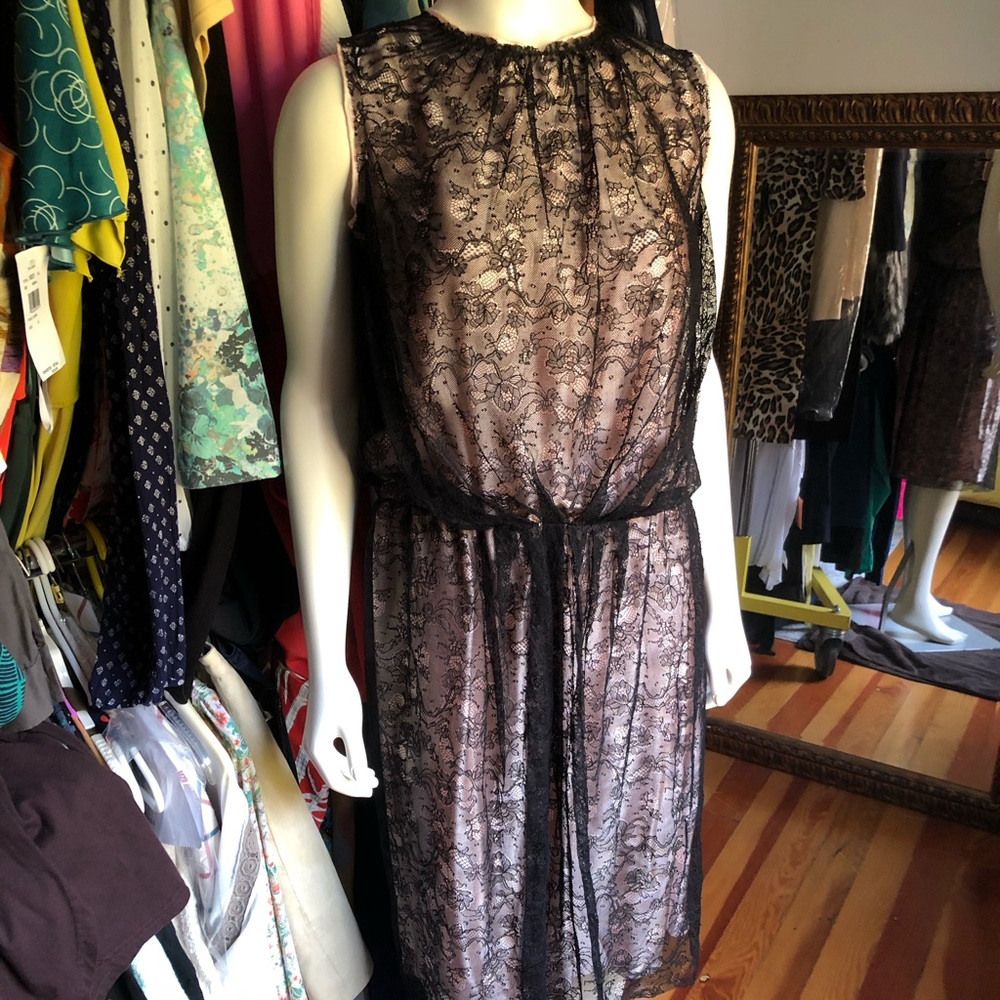 NWT Dolce &Gabbana black lace dress size 42